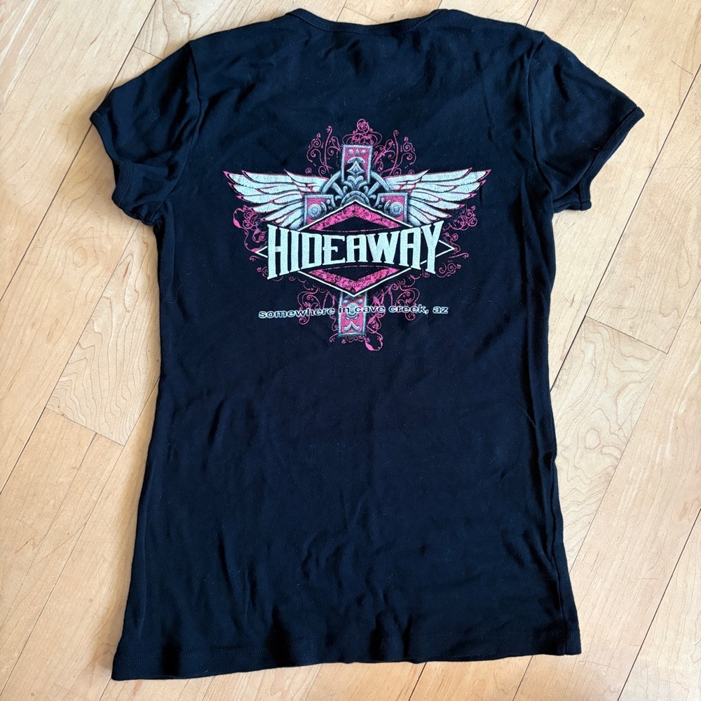 NEW Women’s medium Hideaway Cave Creek, AZ motorcycle t-shirt